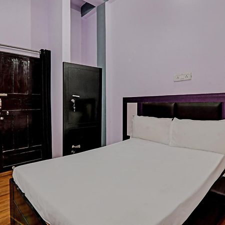 Oyo Hotel Crown Lucknow Dış mekan fotoğraf