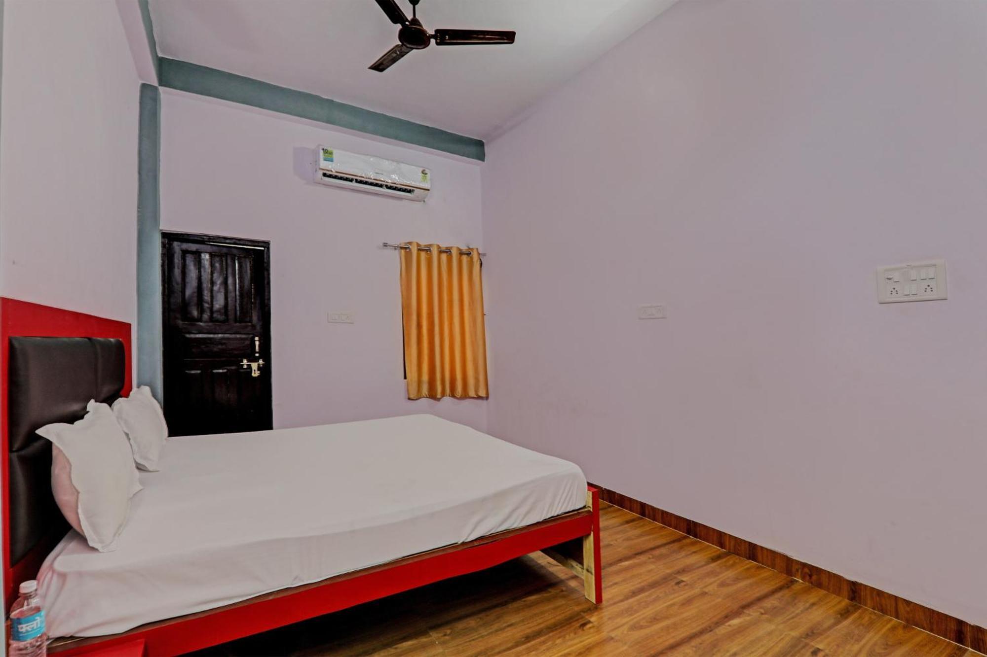 Oyo Hotel Crown Lucknow Dış mekan fotoğraf